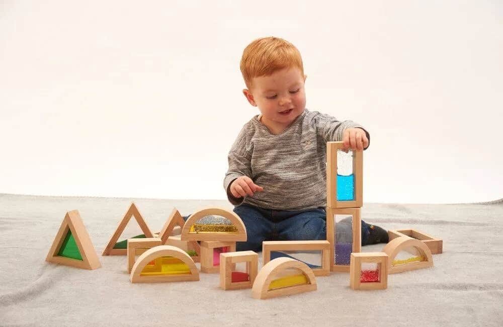 Zabawki sensoryczne dla 2-latków: Bezpieczny rozwój i mądry wybór