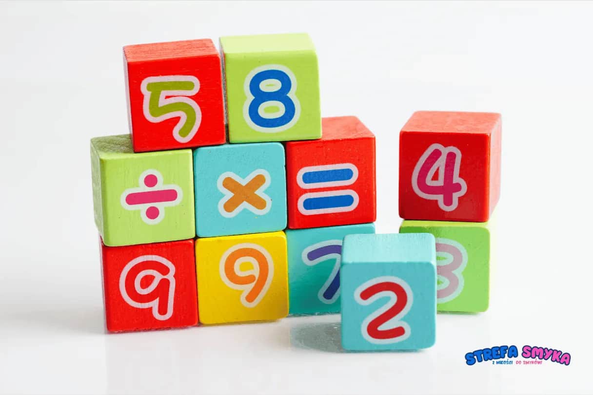 Drewniana kostka sensoryczna: jak wybrać najlepszą dla rozwoju?