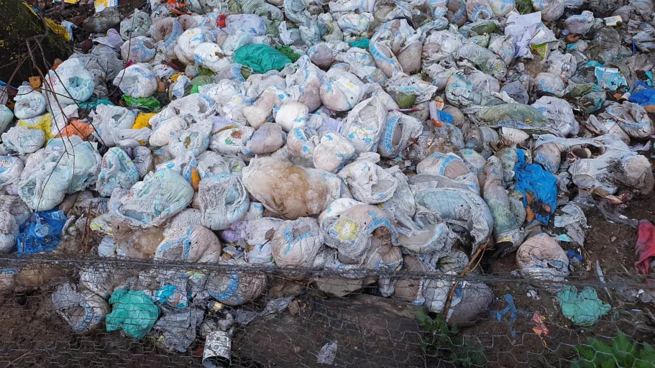 Pieluchy jednorazowe: Jaki to odpad? Rozwiewamy mity!